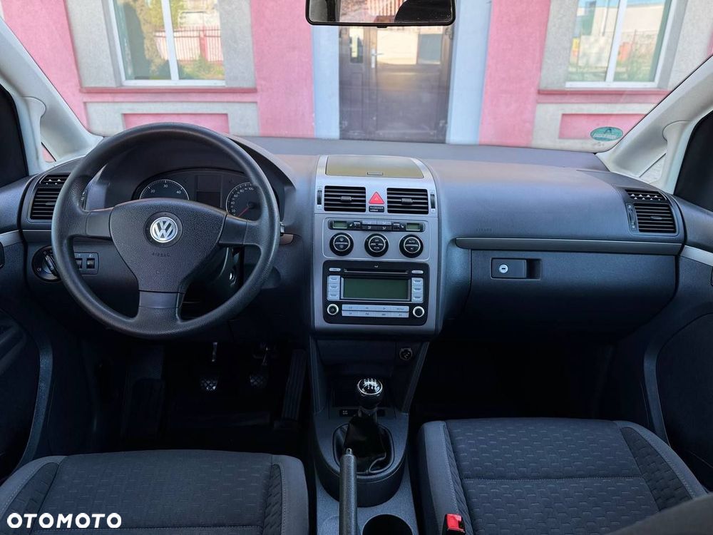 Volkswagen Touran 1.9 TDI Highline - 23