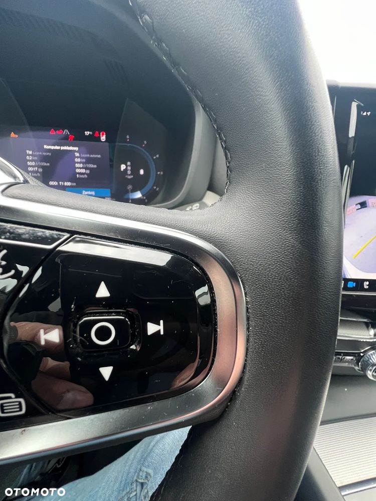 Volvo XC 60 B4 D AWD Plus Dark - 12