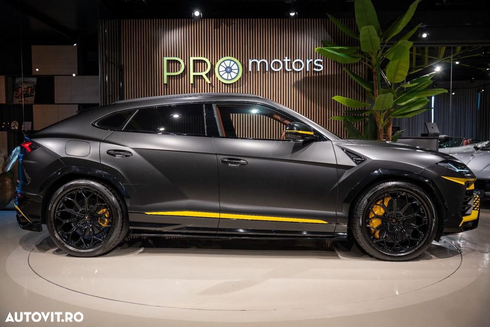 Lamborghini URUS - 10