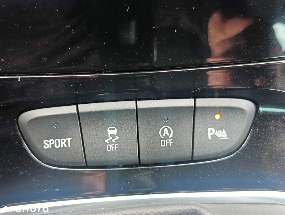 Opel Astra 1.4 Turbo Business - 25