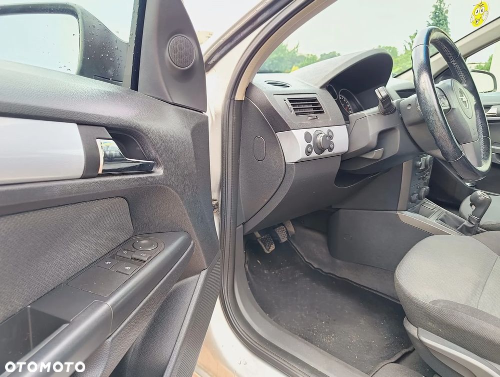 Opel Astra 1.7 CDTI - 10