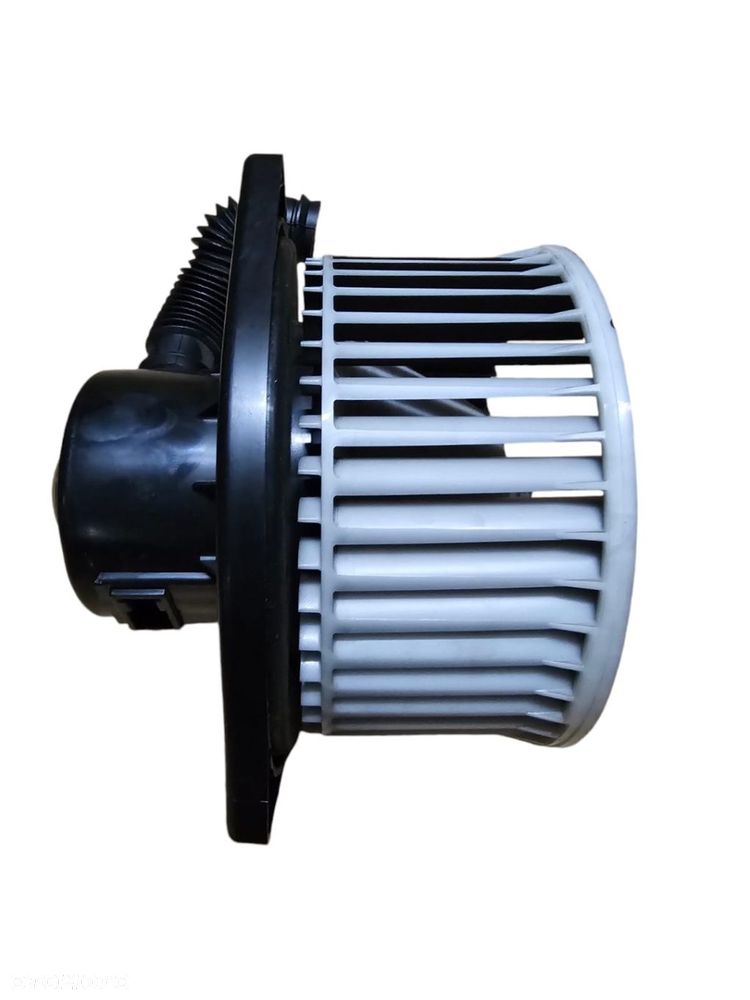 Wentylator 2,5L Maxity Cabstar 07-23r - 1