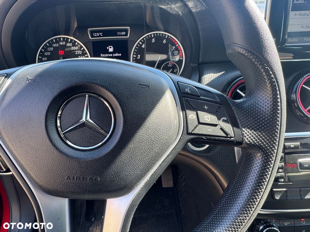 Mercedes-Benz Klasa A 180 (BlueEFFICIENCY) Urban - 15