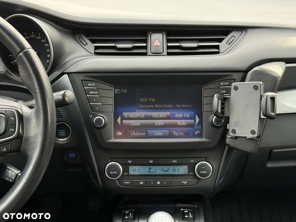 Toyota Avensis - 19