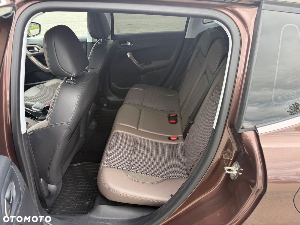 Peugeot 2008 1.6 VTi Style - 17