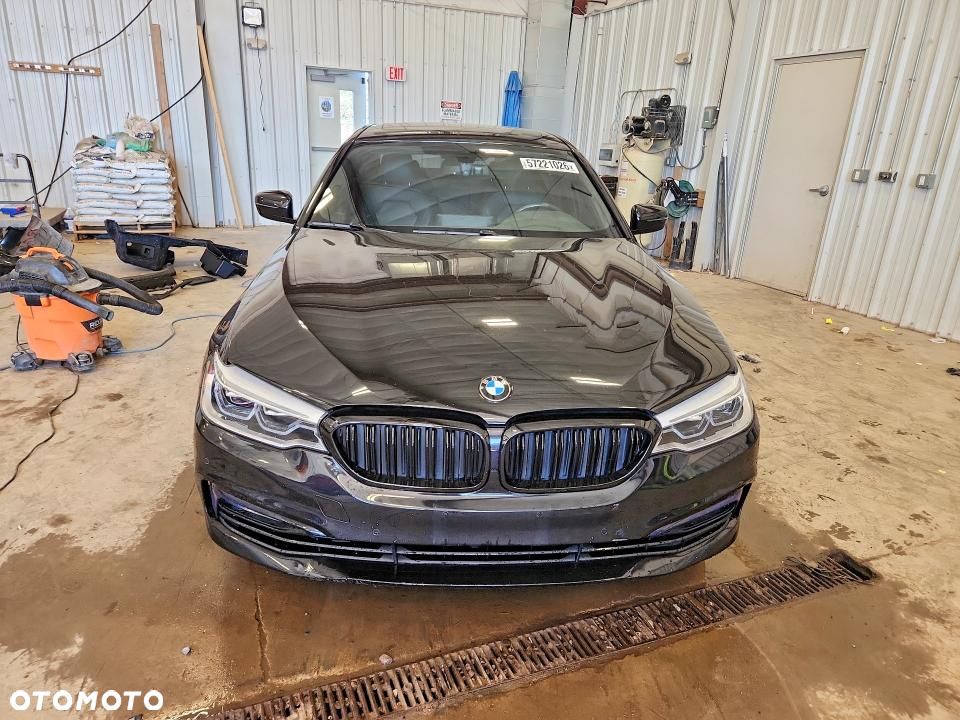 BMW Seria 5 540i xDrive Sport Line - 6