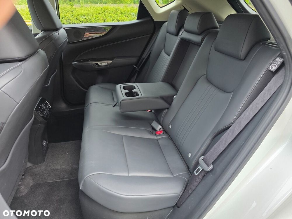 Lexus NX 350h Prestige AWD - 19