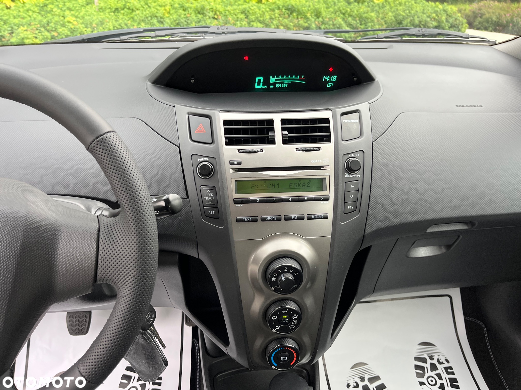 Toyota Yaris 1.0 Luna - 36