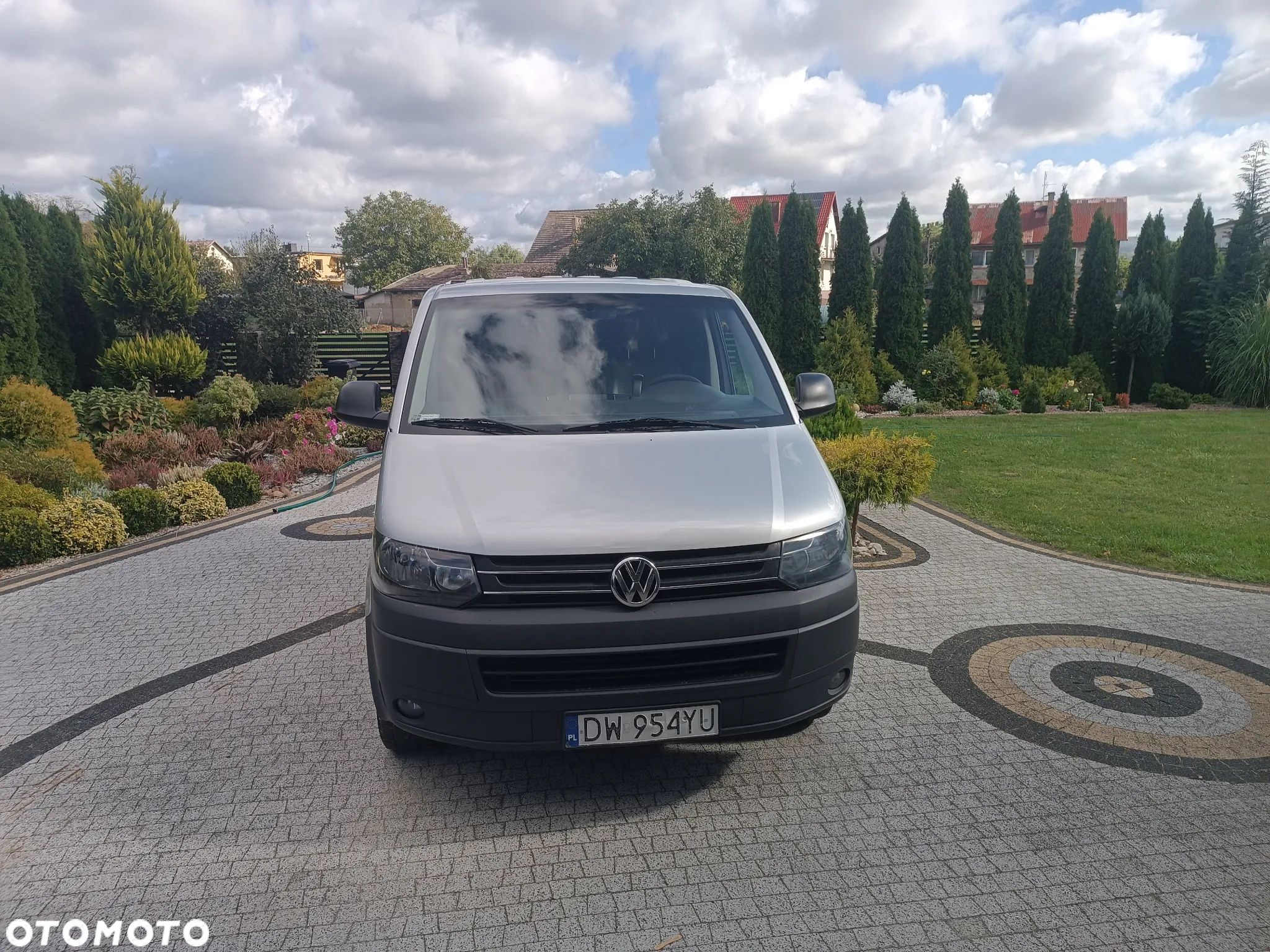 Volkswagen Transporter - 1