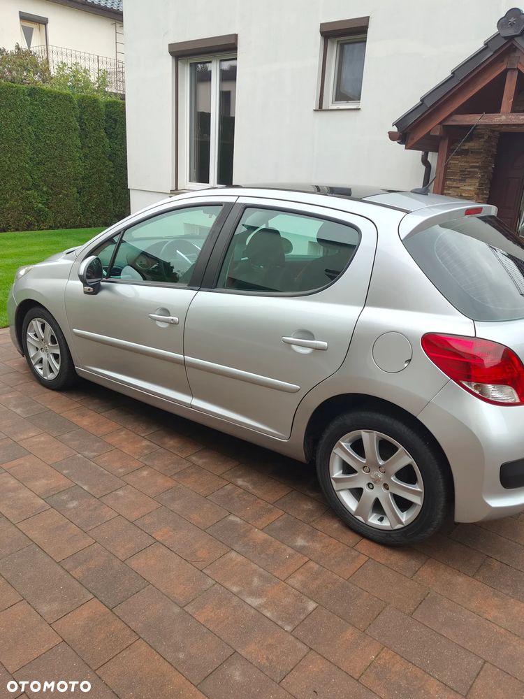 Peugeot 207 - 3