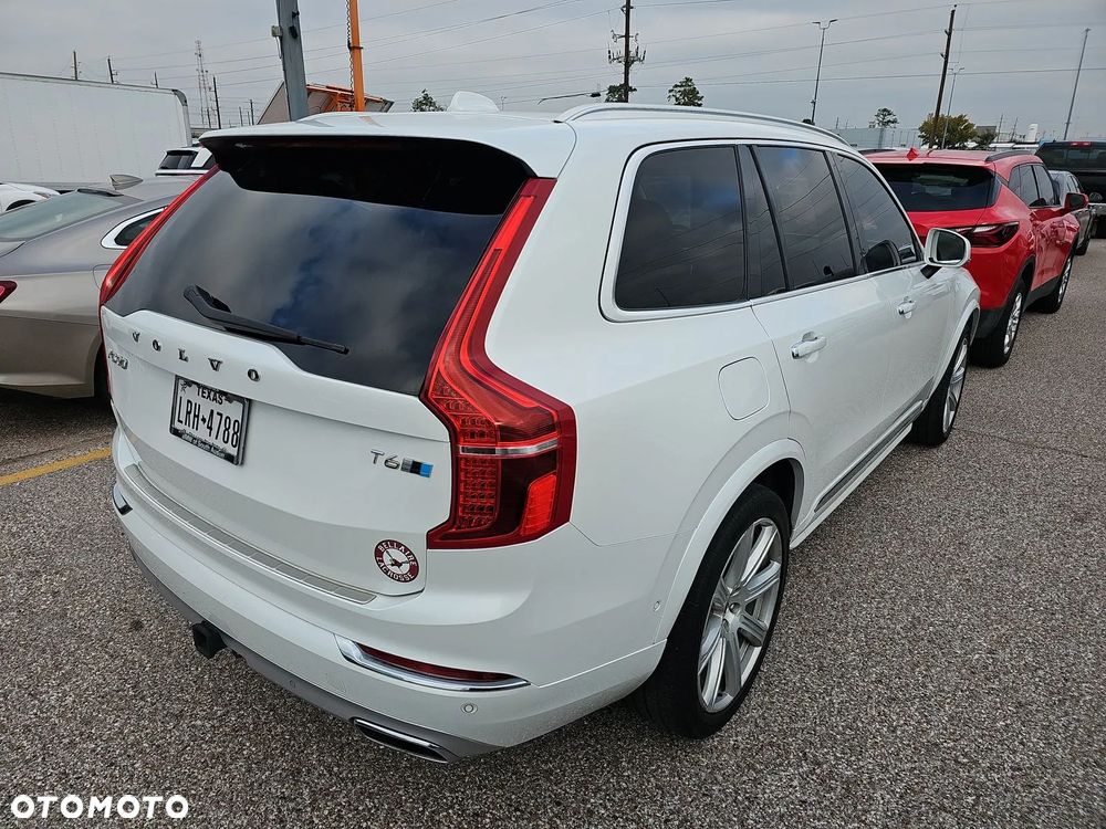 Volvo XC 90 - 4