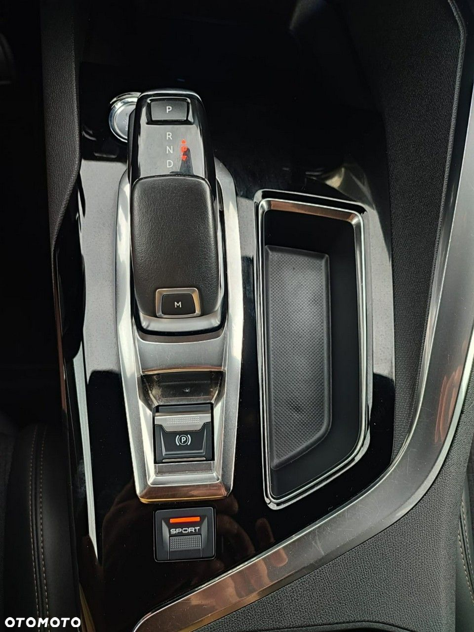 Peugeot 5008 1.6 PureTech GT Line S&S EAT8 - 11