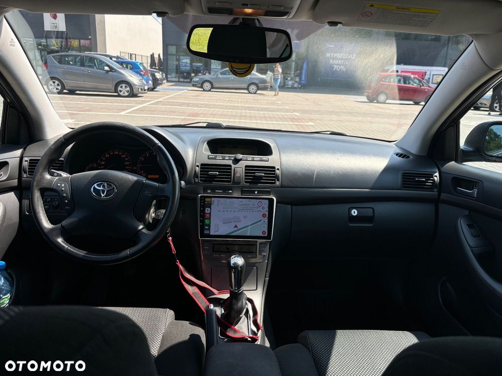 Toyota Avensis 1.8 VVT-i Combi - 30