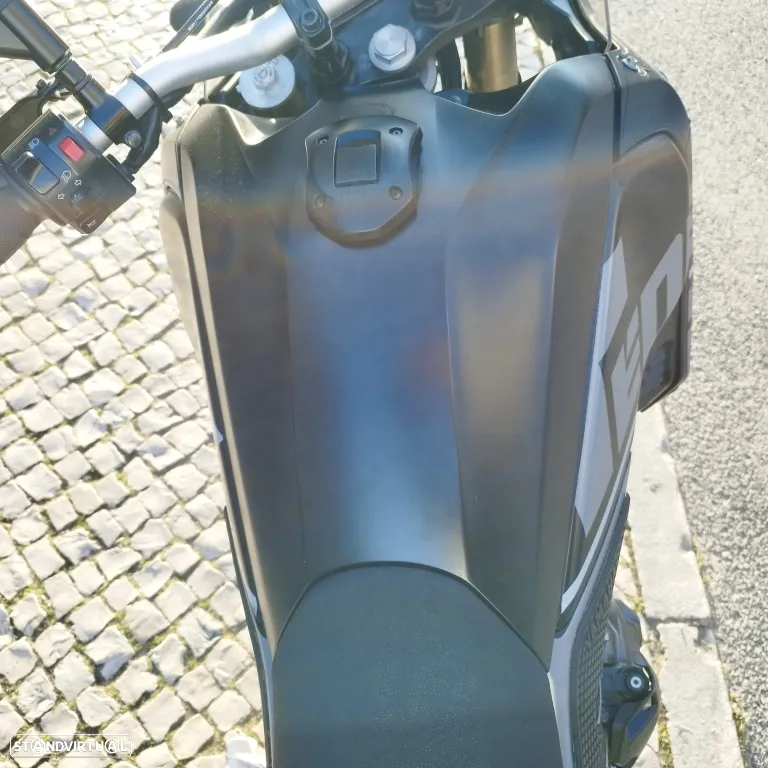 Yamaha XT Z TENERE 700 - 13