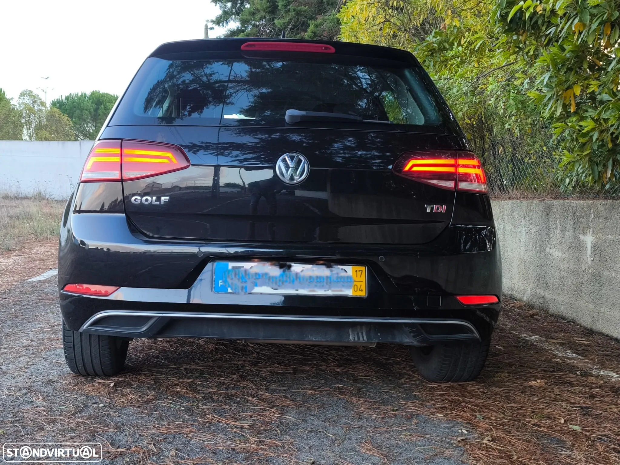 VW Golf 1.6 TDI Confortline - 16