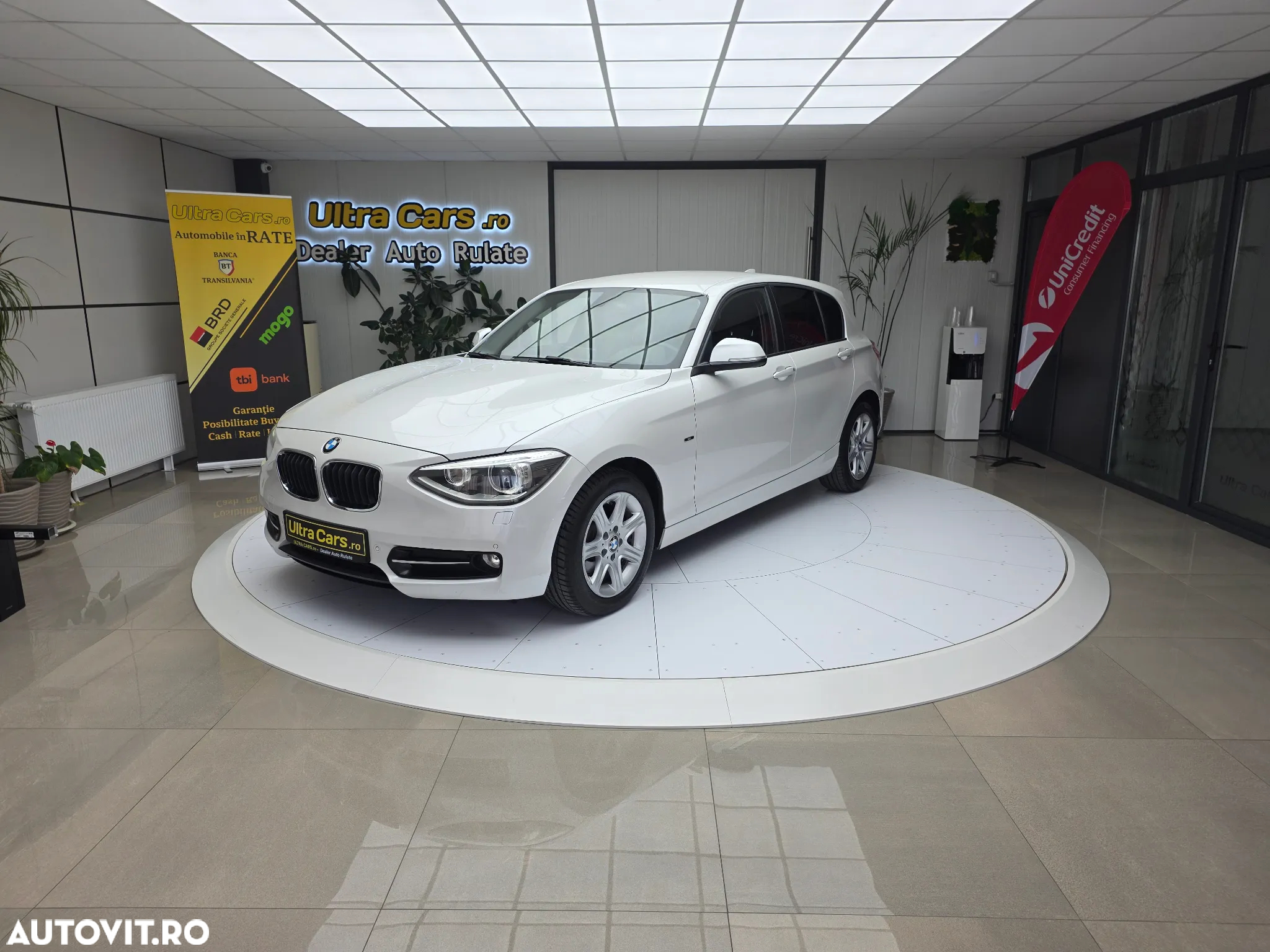 BMW Seria 1 118d Sport Line - 2
