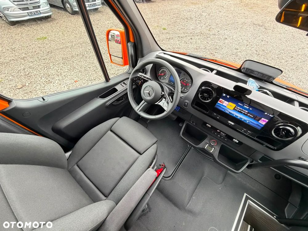 Mercedes-Benz Sprinter 517 - 14