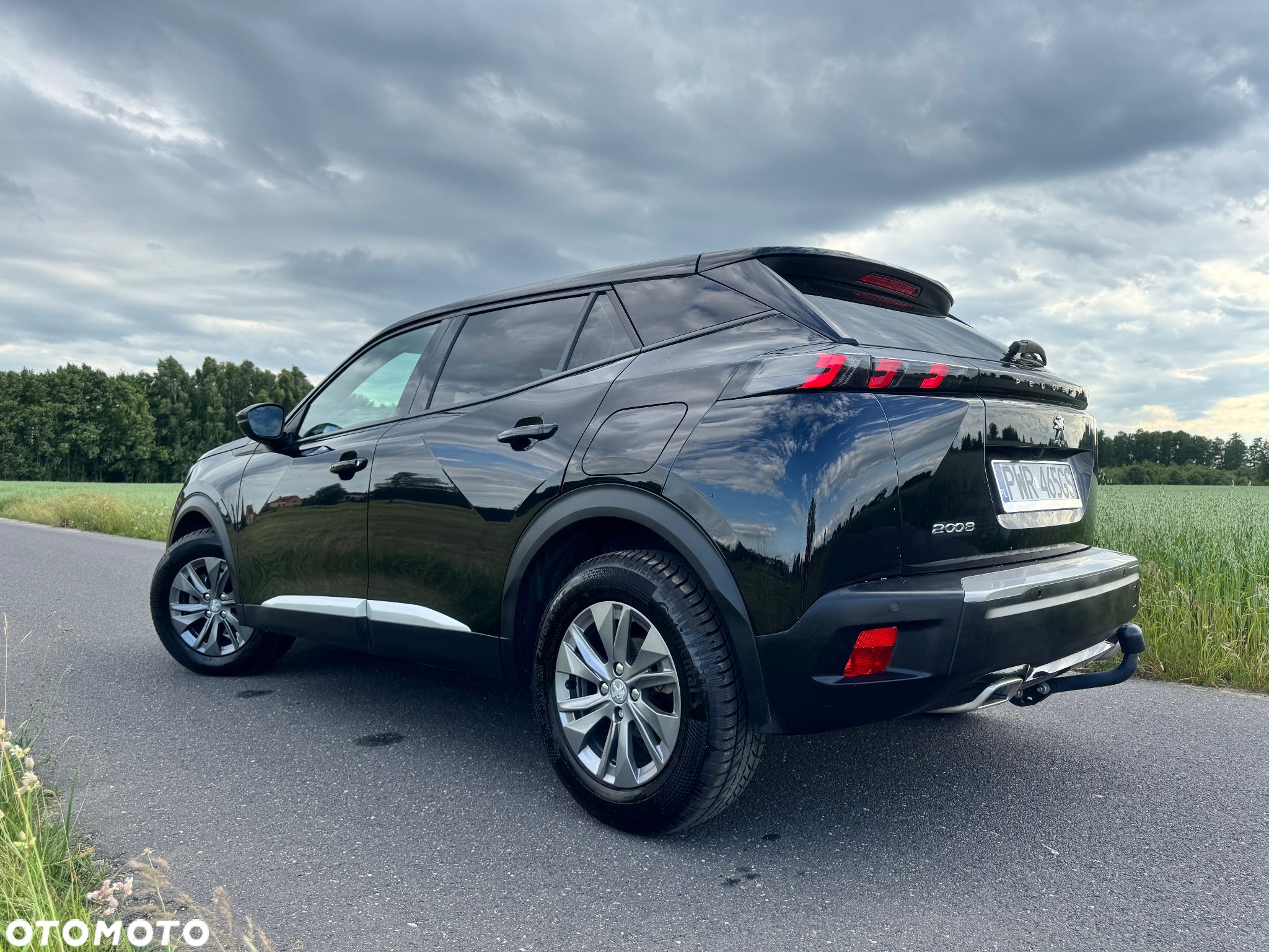 Peugeot 2008 1.2 PureTech Allure S&S - 19