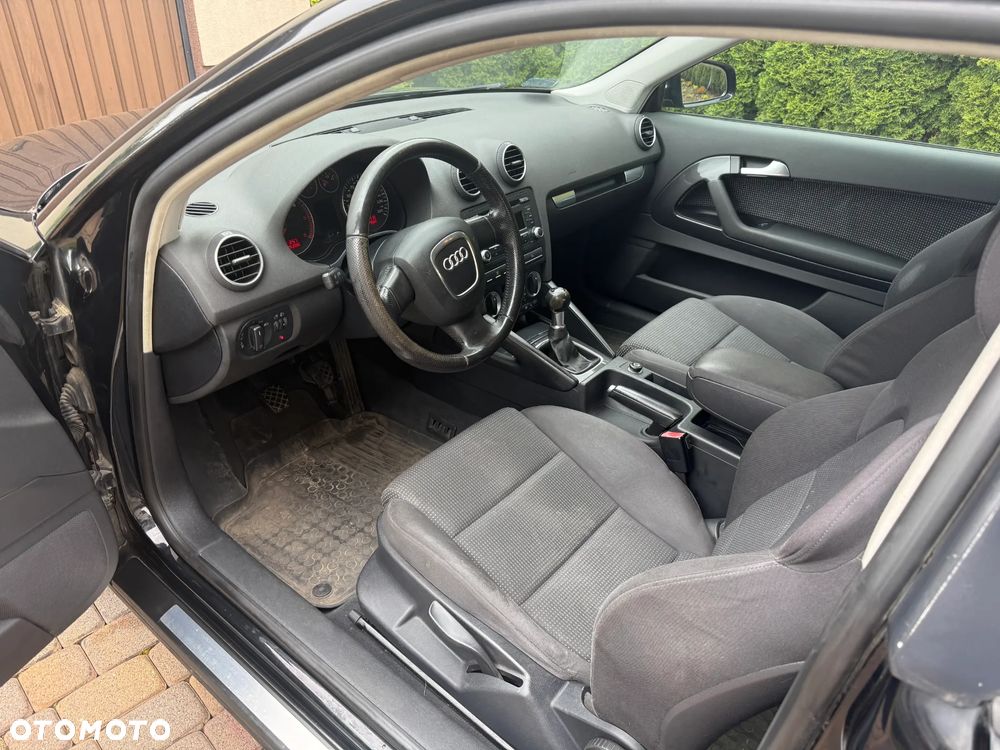 Audi A3 3-drzwiowe 2.0 TDI DPF Ambiente - 6