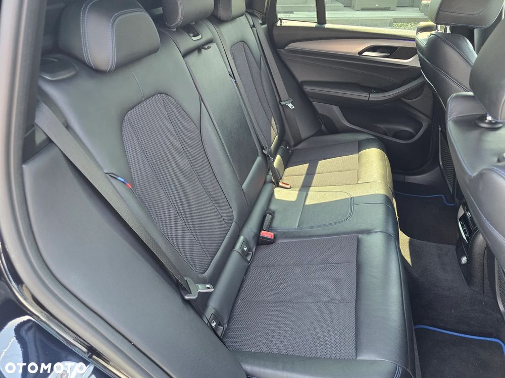 BMW X3 xDrive20d xLine - 17