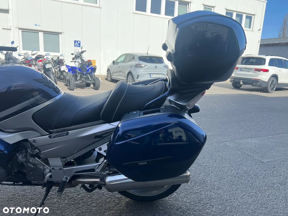Yamaha FJR - 13
