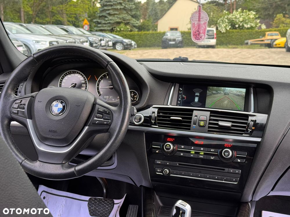 BMW X3 28i xDrive - 24