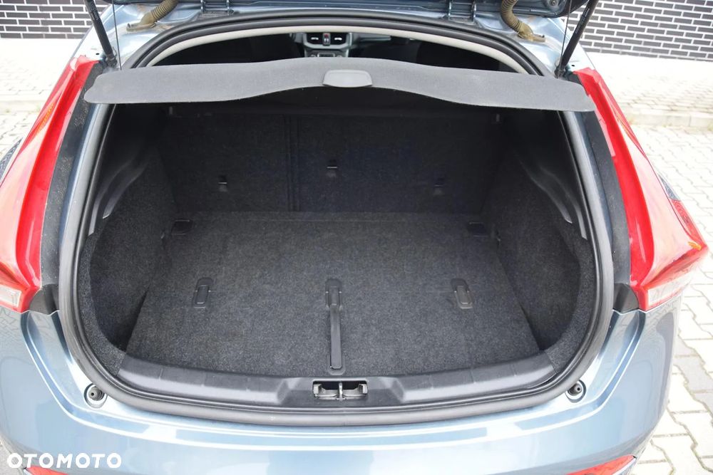 Volvo V40 D3 Summum - 18