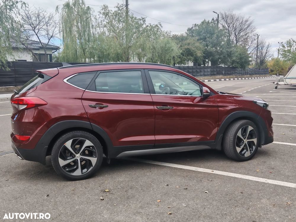 Hyundai Tucson 2.0 CRDI 4WD 6AT Luxury Pack+ - 35