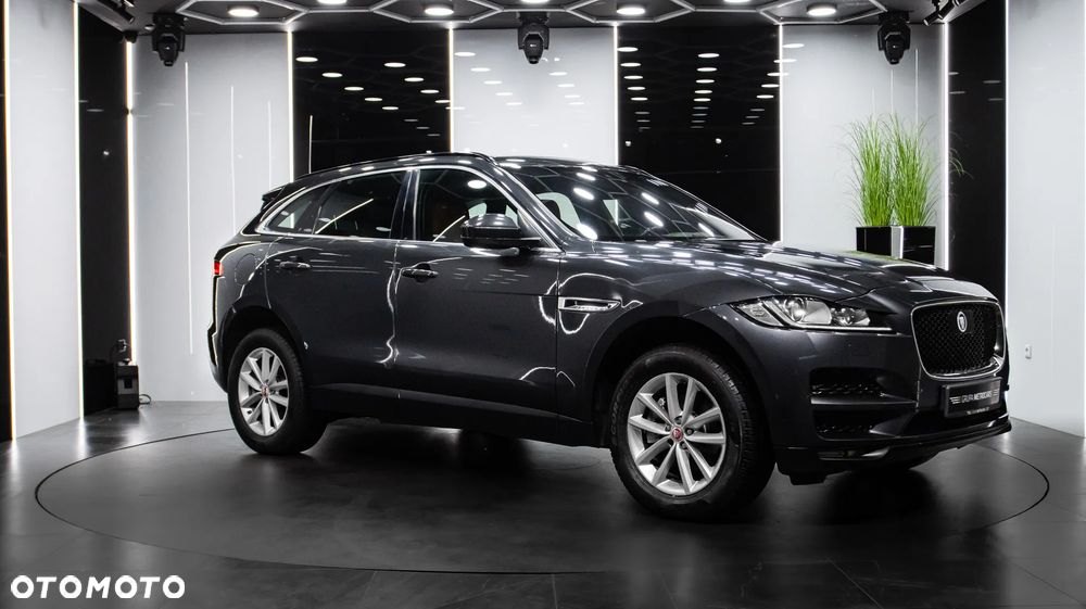 Jaguar F-Pace - 10
