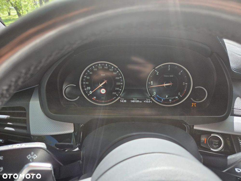 BMW X6 xDrive40d - 8