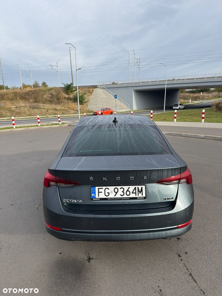 Skoda Octavia - 2