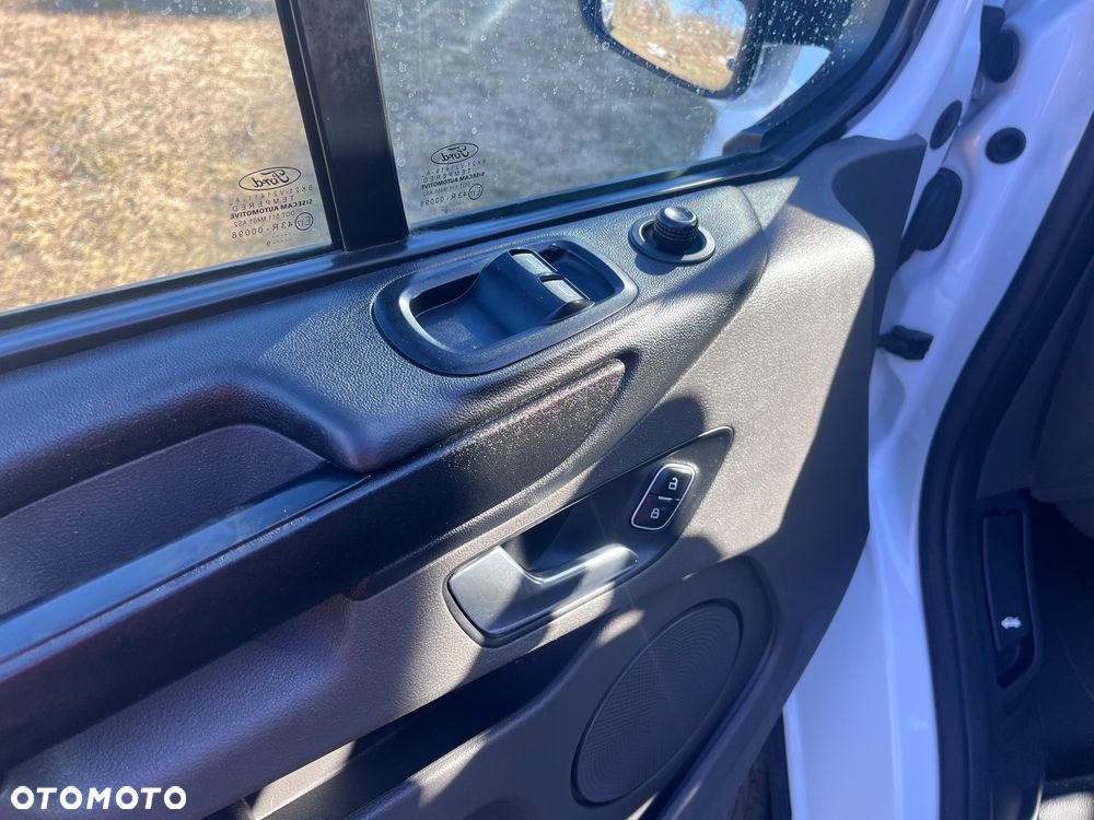 Ford Transit custom - 11