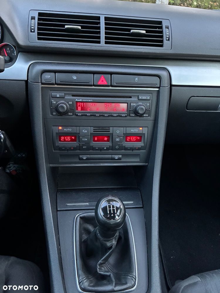 Audi A4 Limousine 1.6 - 8