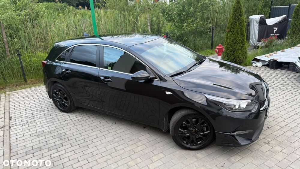 Kia Ceed 1.5 T-GDI M - 2