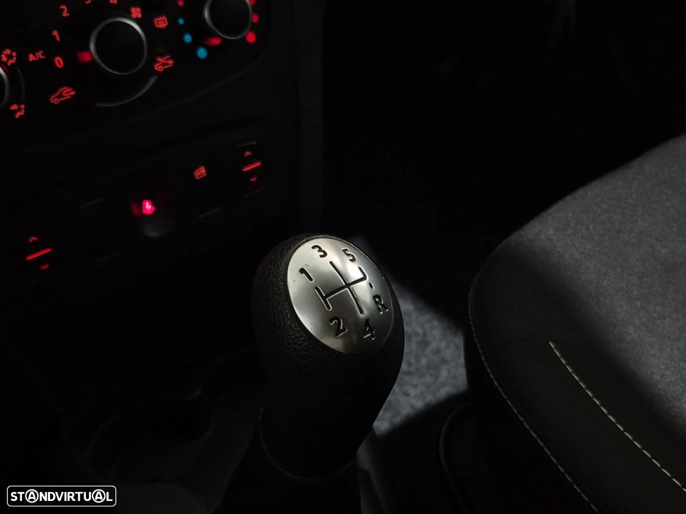 Dacia Logan MCV 0.9 TCe Comfort - 14
