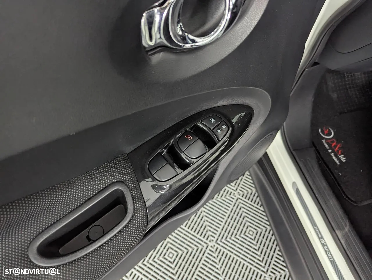 Nissan Juke 1.2 DIG-T Acenta Connect - 24