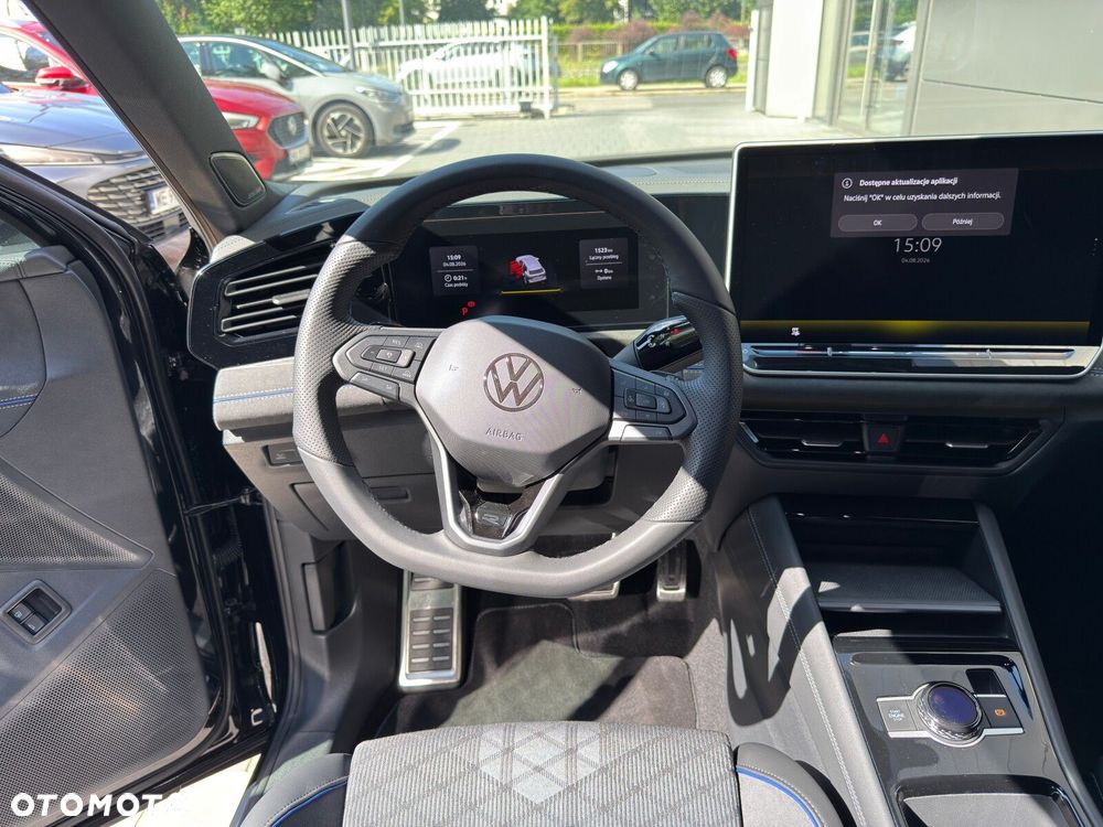 Volkswagen Tiguan - 12