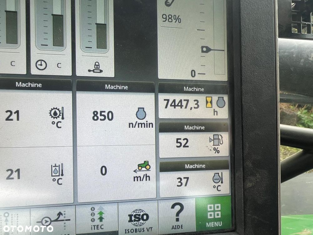 John Deere 6215R - 9