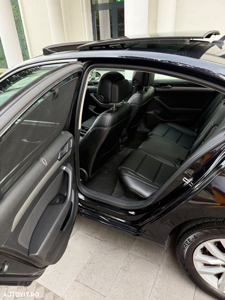 Volkswagen Passat 2.0 TDI DSG Highline - 8