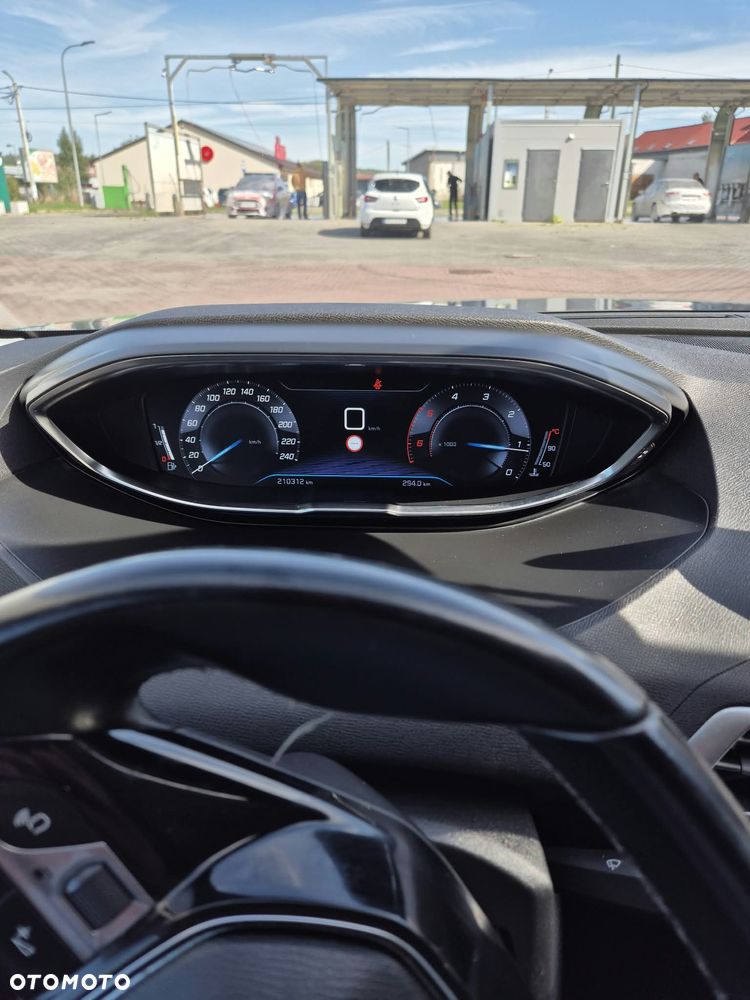 Peugeot 3008 - 12