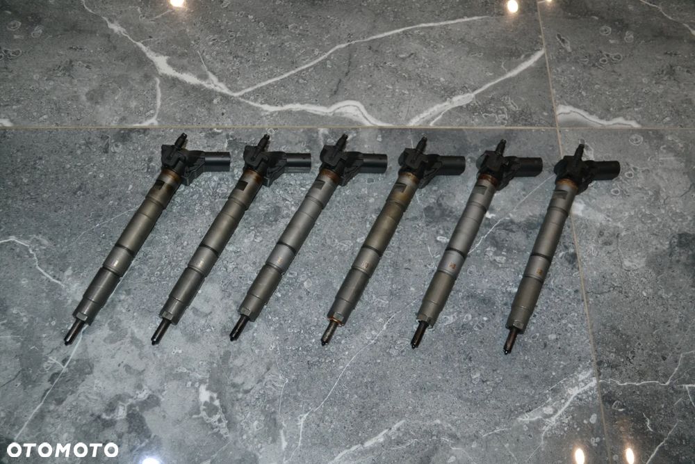 AUDI VW 2,7 3,0 TDI CR WTRYSK WTRYSKIWACZ 059130277Q
