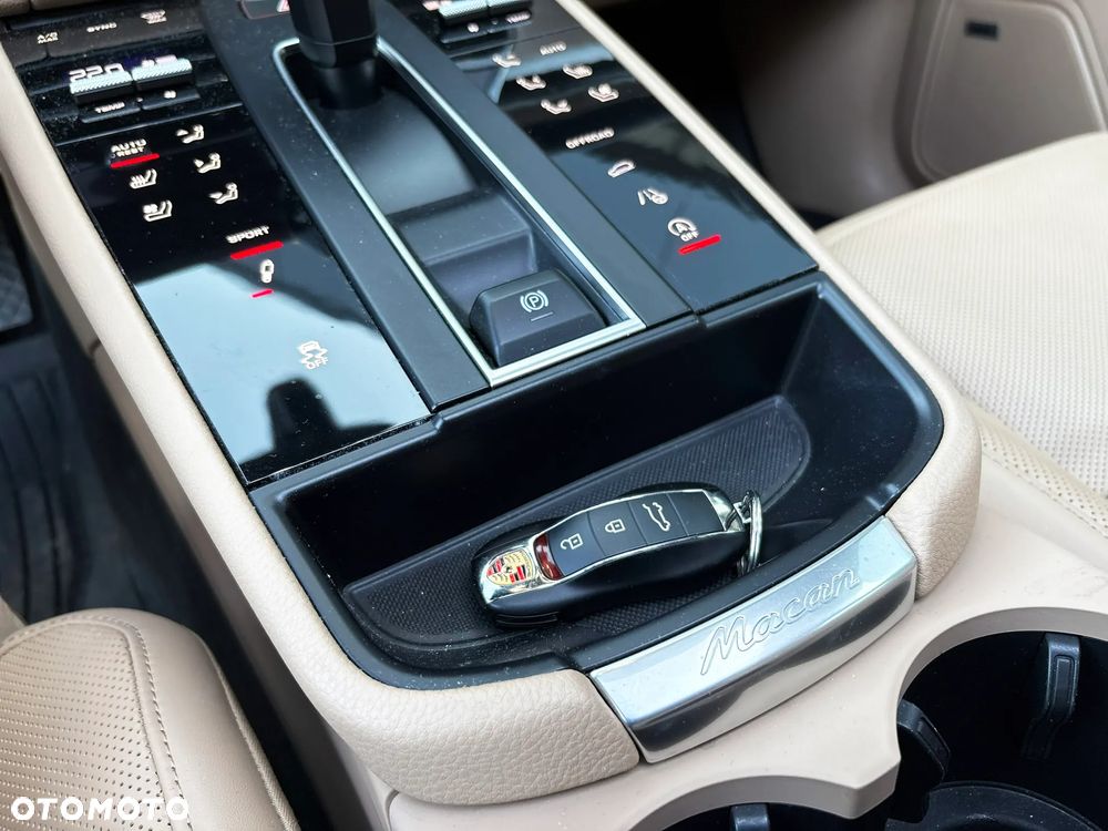 Porsche Macan - 25