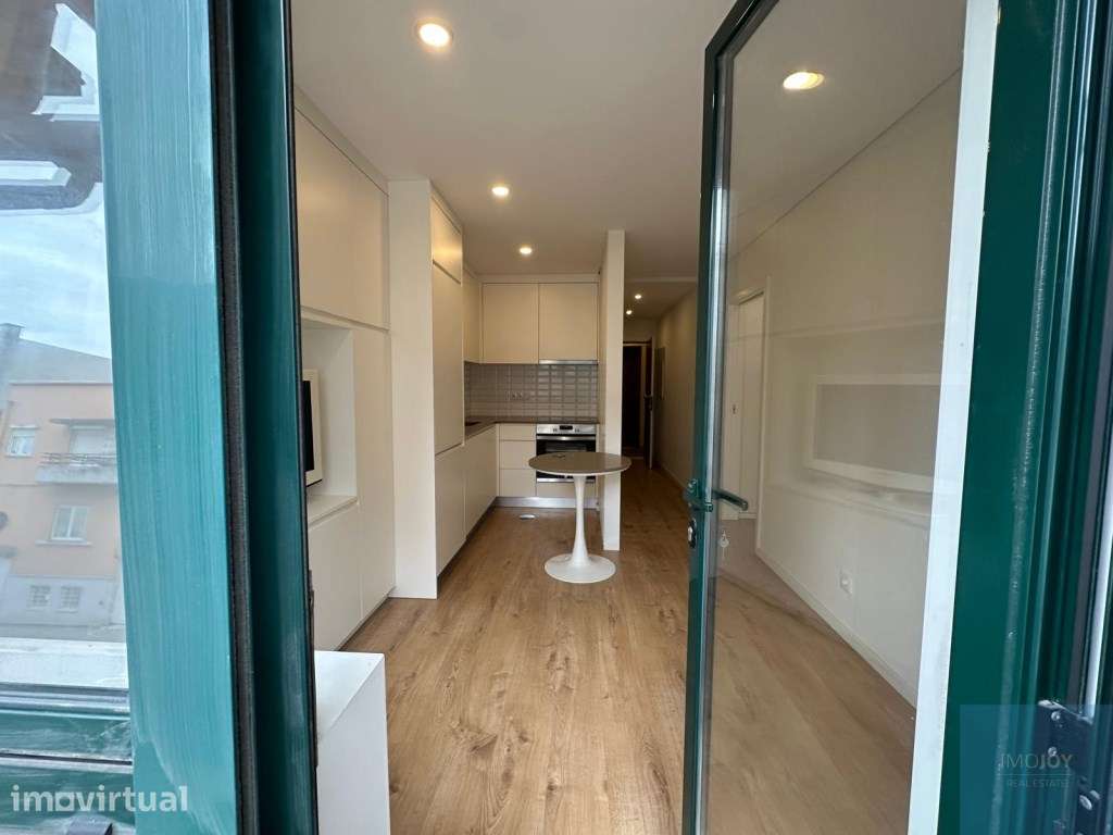 Apartamento T1 no Porto - Grande imagem: 3/19