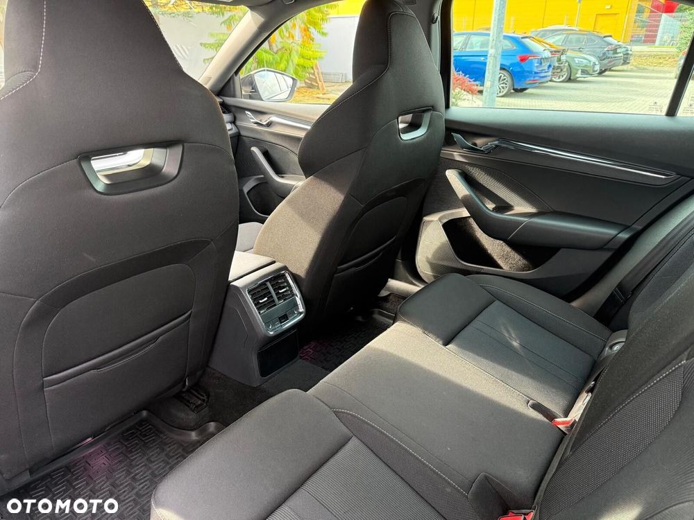 Skoda Octavia 2.0 TDI Sportline DSG - 14