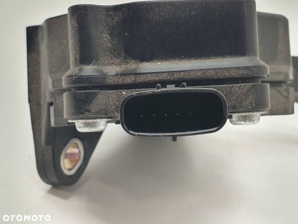 PEDAŁ POTENCJOMETR GAZU LEXUS RX 450H III 78110-48080 - 3