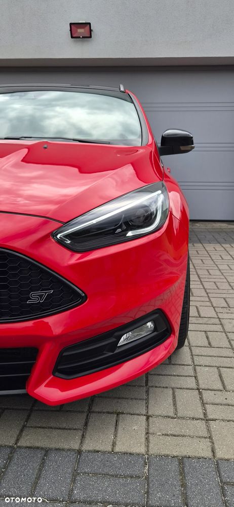 Ford Focus 2.0 EcoBoost ST mit Leder-Exclusiv-Paket - 6