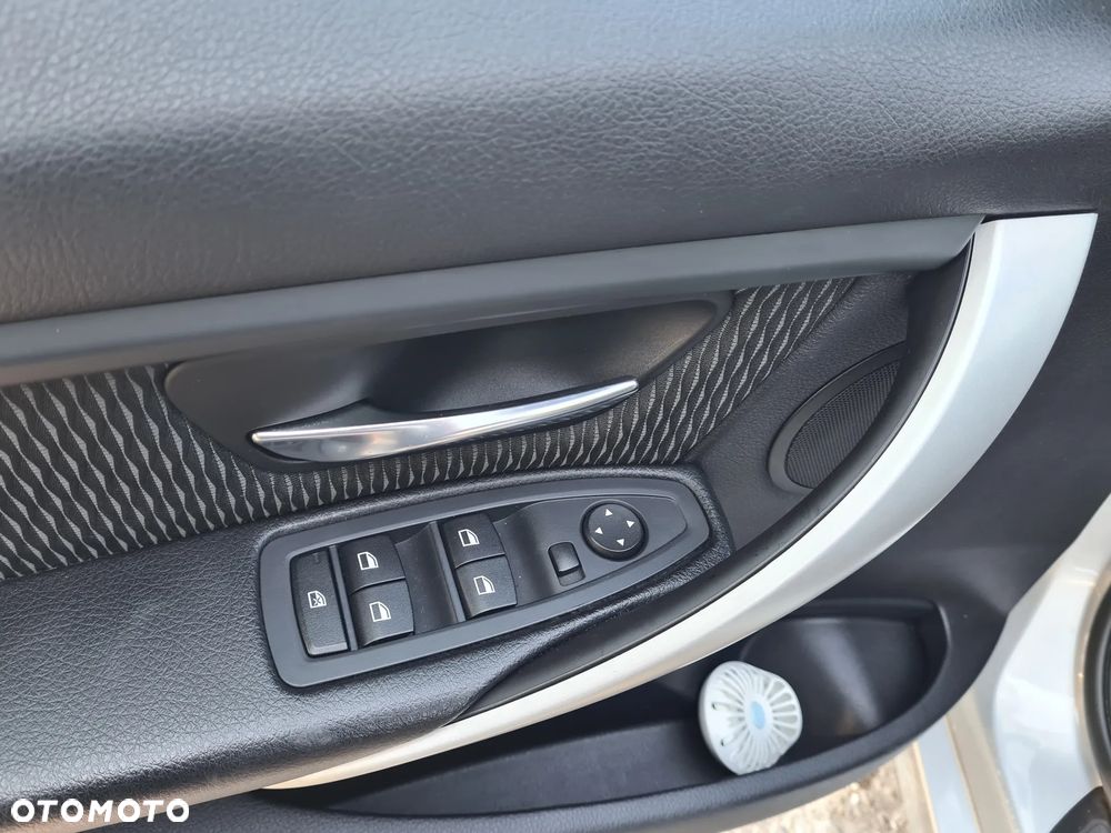 BMW Seria 3 - 13
