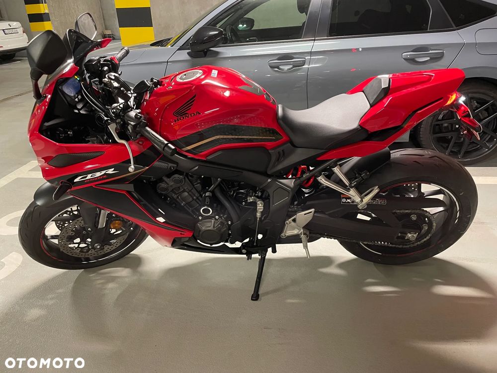 Honda CBR - 1