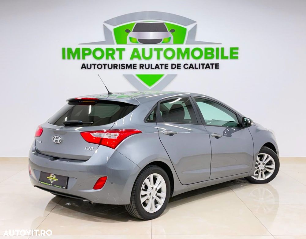 Hyundai i30 1.4 MPi Highway Heat+ - 12
