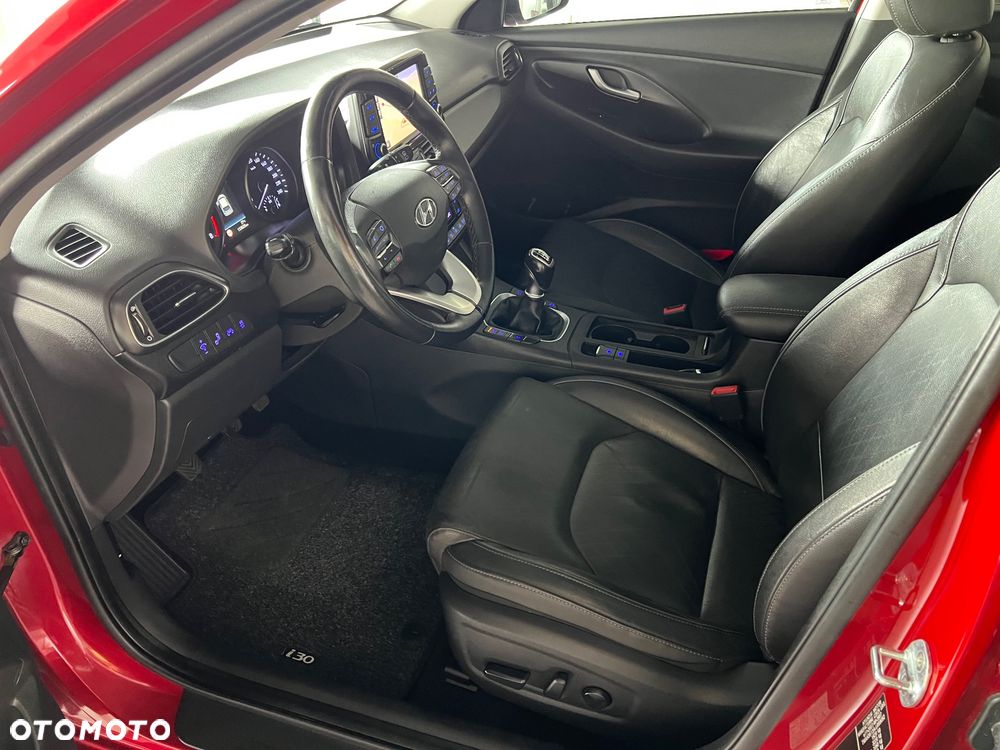 Hyundai i30 - 11